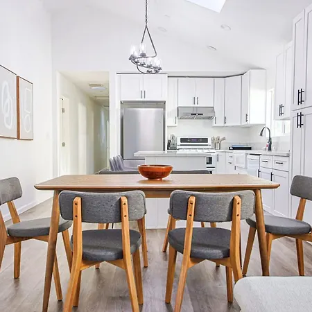 Charming 3B Home 10 Mins To Venice Beach